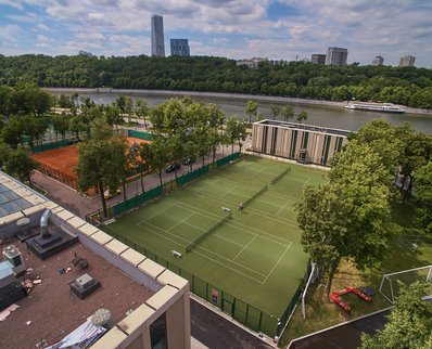 Tennis court (1/3 of the court No. 25), (1/4 of the court No. 29)