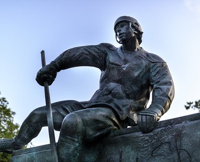 Monument of Valery Kharlamov (1948-1981)